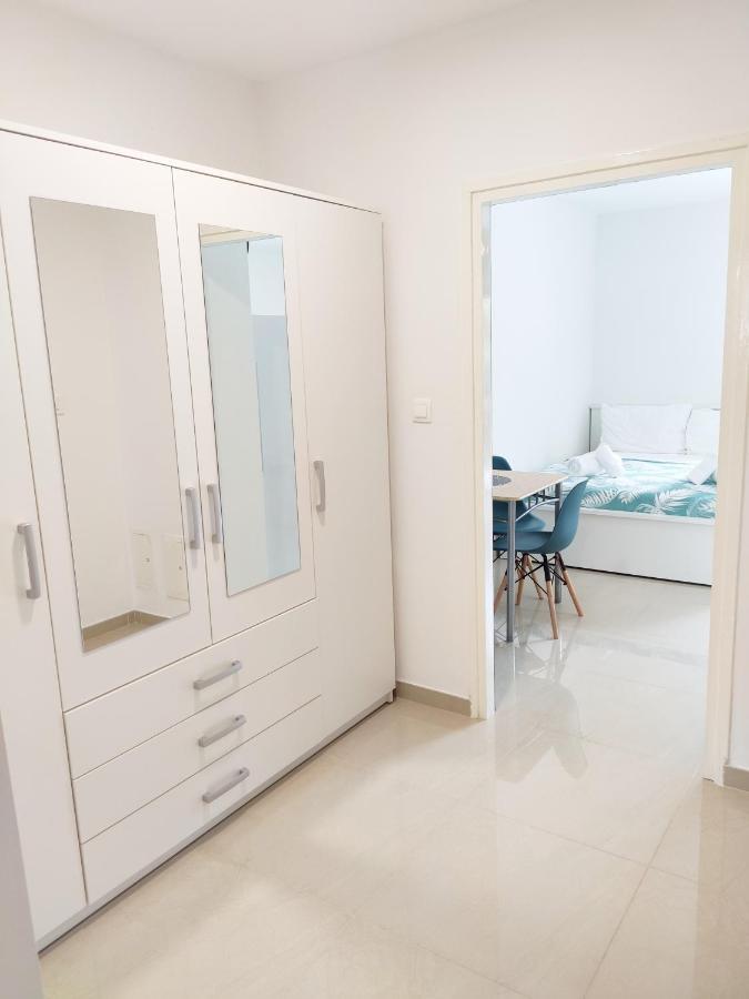 White Studio Apartman Пула Екстер'єр фото