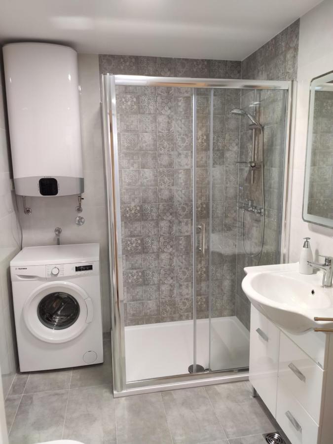 White Studio Apartman Пула Екстер'єр фото