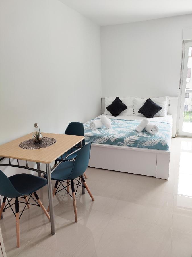 White Studio Apartman Пула Екстер'єр фото