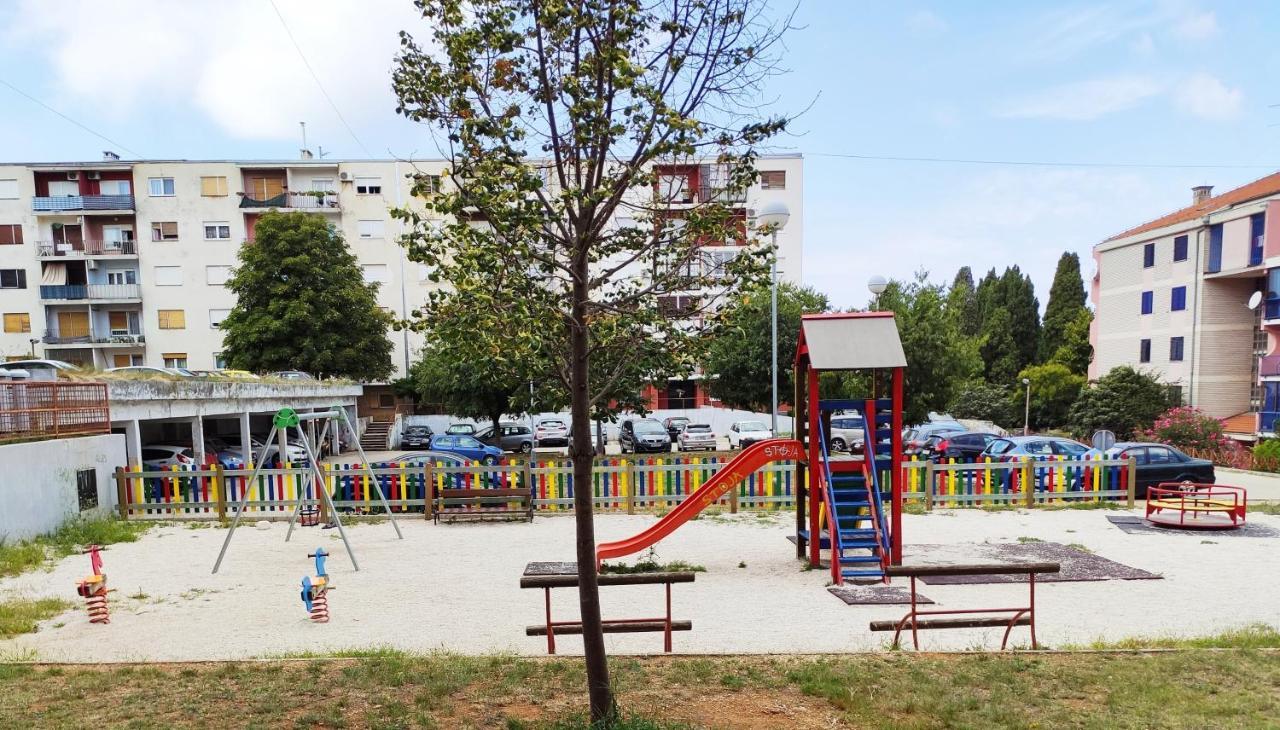 White Studio Apartman Пула Екстер'єр фото